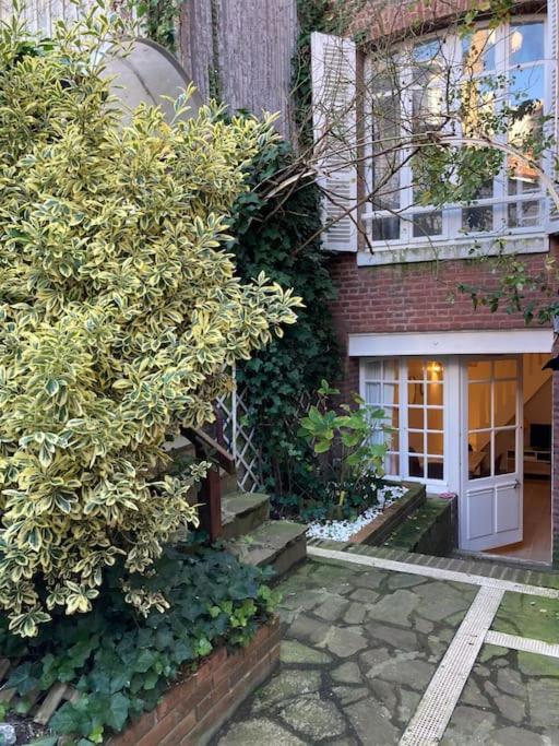 Comme Une Maison, Duplex Terrasse Hypercentre De Trouville エクステリア 写真